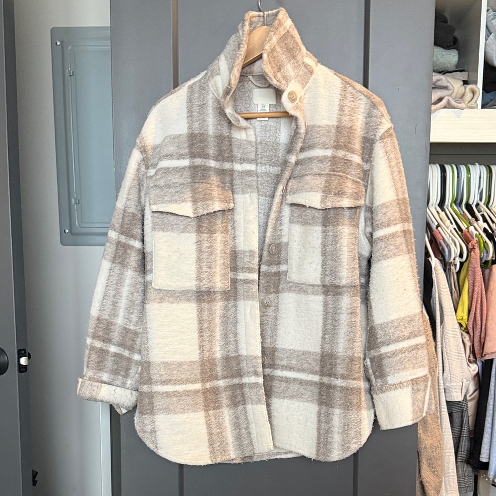 H&M Gray and Cream Checkered Jacket